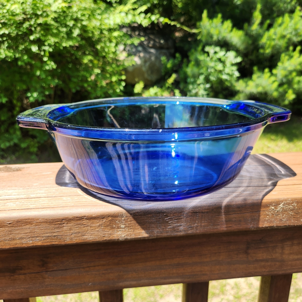 Anchor Hocking Cobalt Blue 2 Quart Glass Casserole Dish